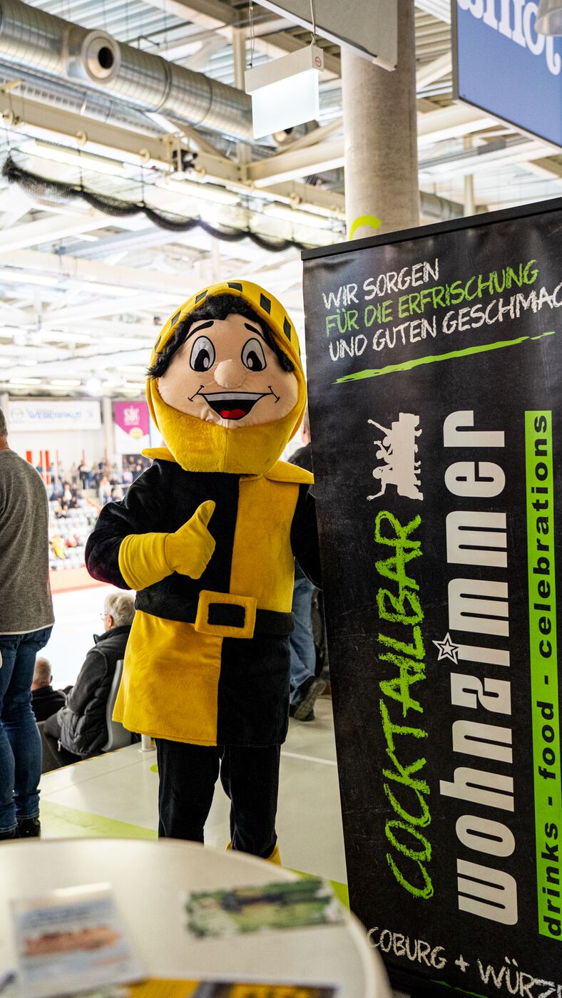 HSC-Maskottchen in der HUK-Arena